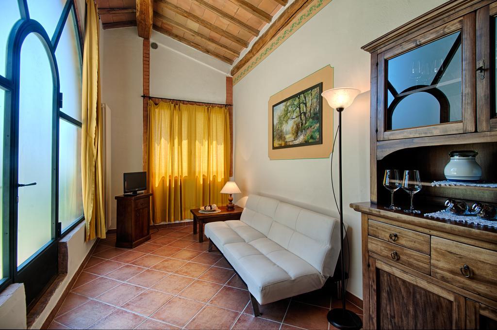 Agriturismo Poggio Bonelli Кастелнуово Берарденга Стая снимка