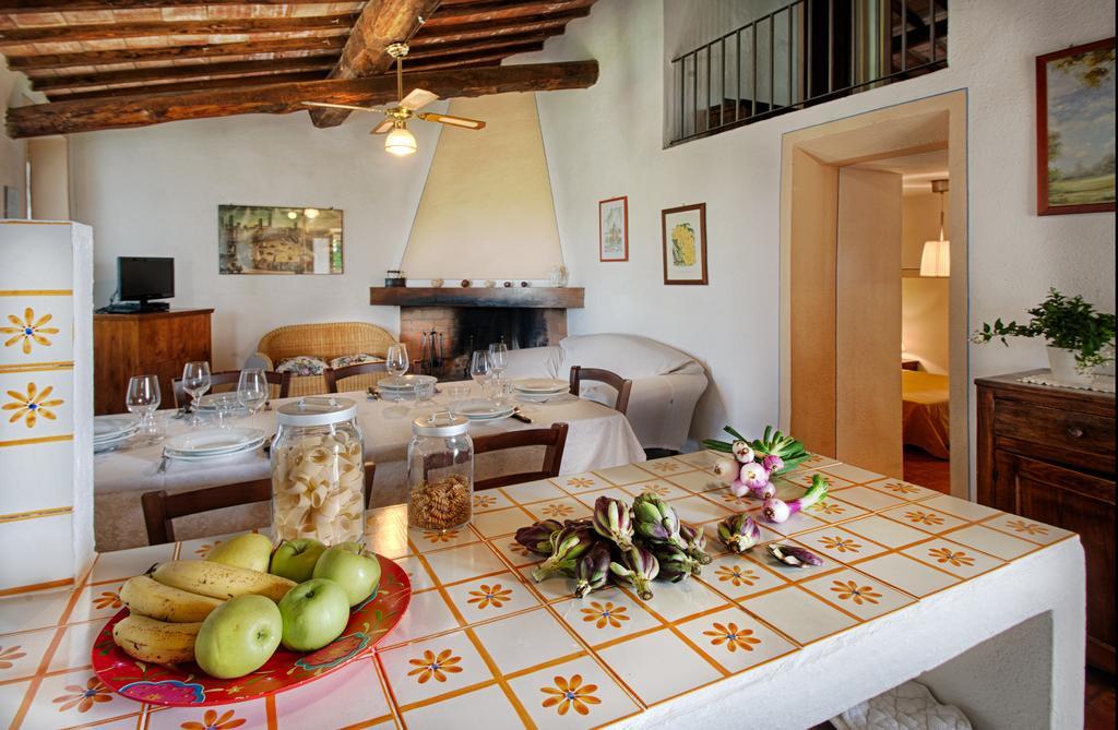 Agriturismo Poggio Bonelli Кастелнуово Берарденга Екстериор снимка